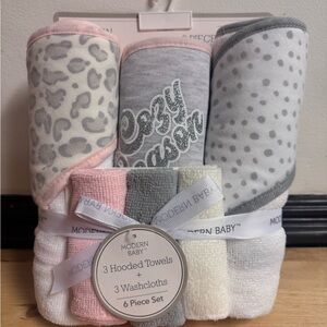 Gray and Pink Hooded Towels and Washcloths Set